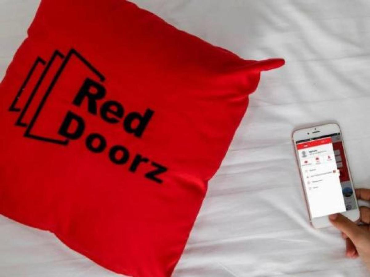 Reddoorz Plus @ Hertasning Area Makassar Eksteriør bilde